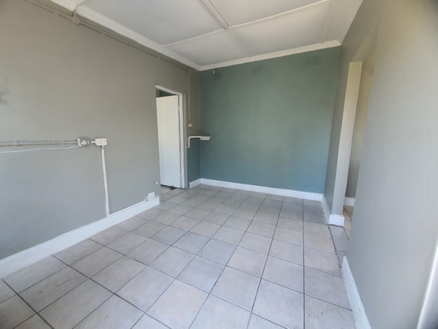 To Let 1 Bedroom Property for Rent in Vincent Eastern Cape